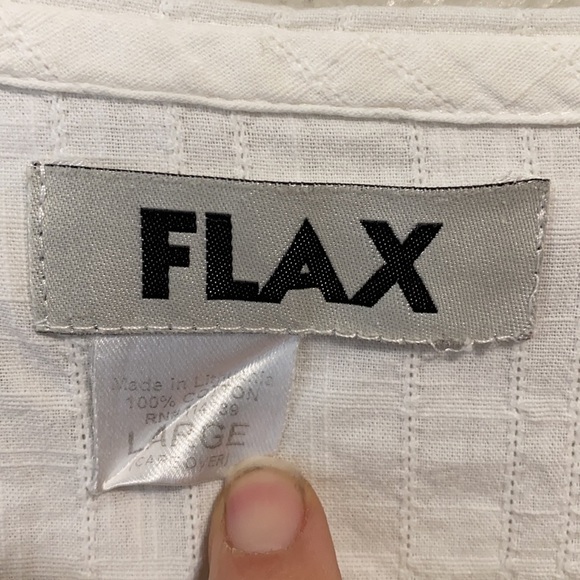 L FLAX White Lagenlook Button Down Shirt. 100% cotton. Runs a little large - Picture 2 of 9